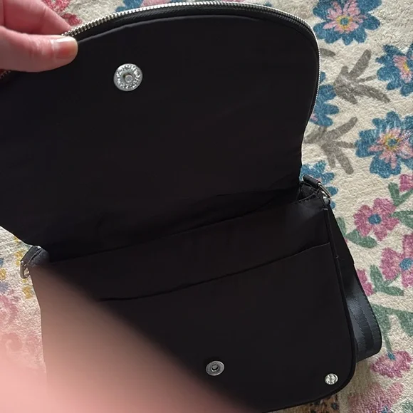 Black Crossbody Bag - Picture 4 of 8